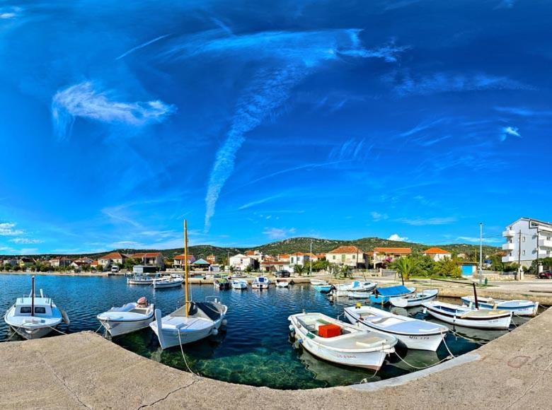 Sea View Apartment Sunrise Poljica & Blue Lagoon Rent A Boat Eksteriør bilde
